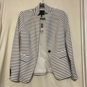 Business casual blazer